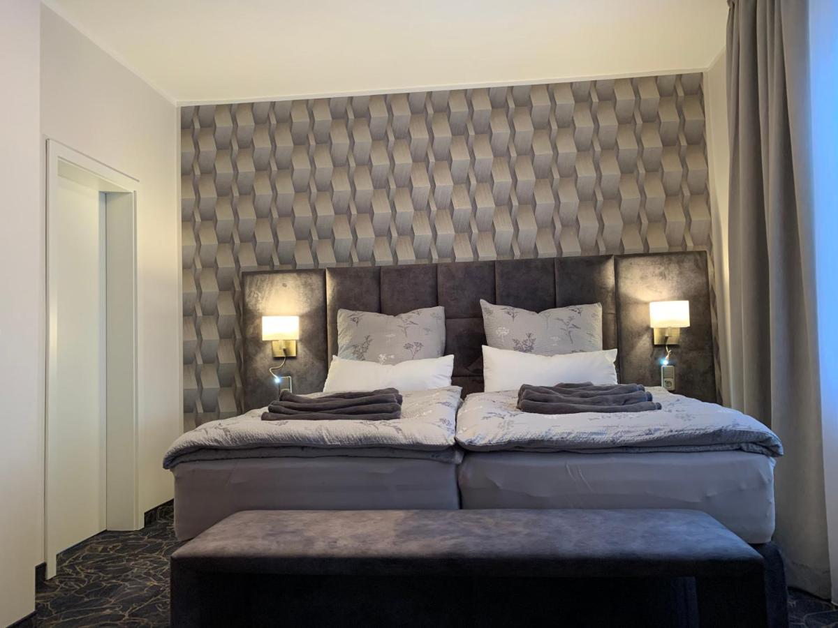 Gaestehaus Am Kurpark Hotel Garni 霍恩-巴特迈恩贝格 外观 照片
