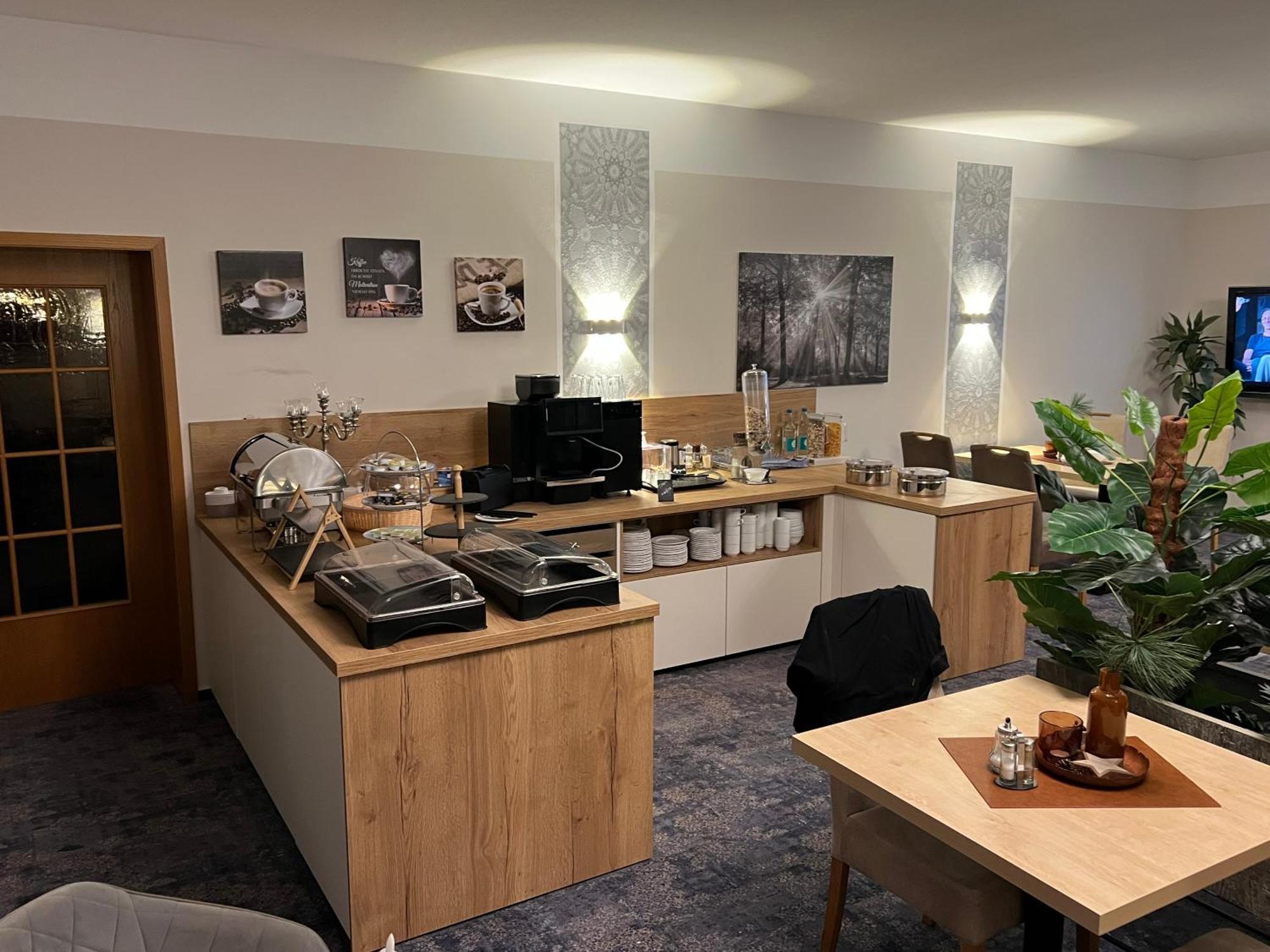 Gaestehaus Am Kurpark Hotel Garni 霍恩-巴特迈恩贝格 外观 照片