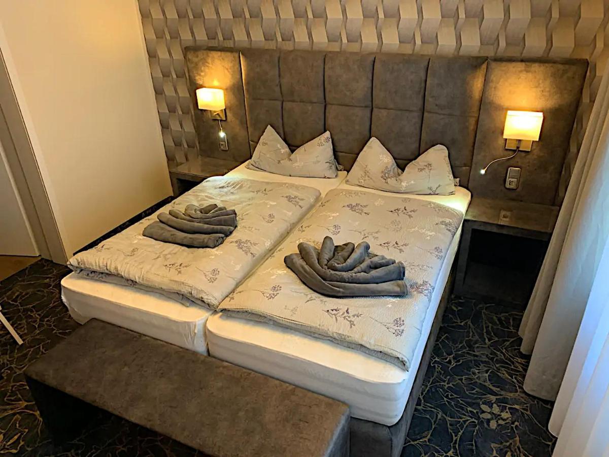 Gaestehaus Am Kurpark Hotel Garni 霍恩-巴特迈恩贝格 外观 照片